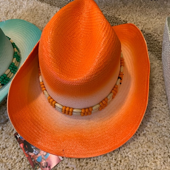 9 Cowboy / party hats - Picture 6 of 7